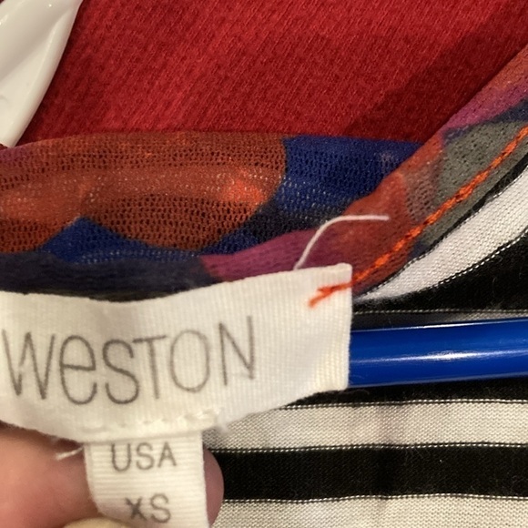 Weston size XS cute mix media top with stripes and flowers great condition - Picture 4 of 5
